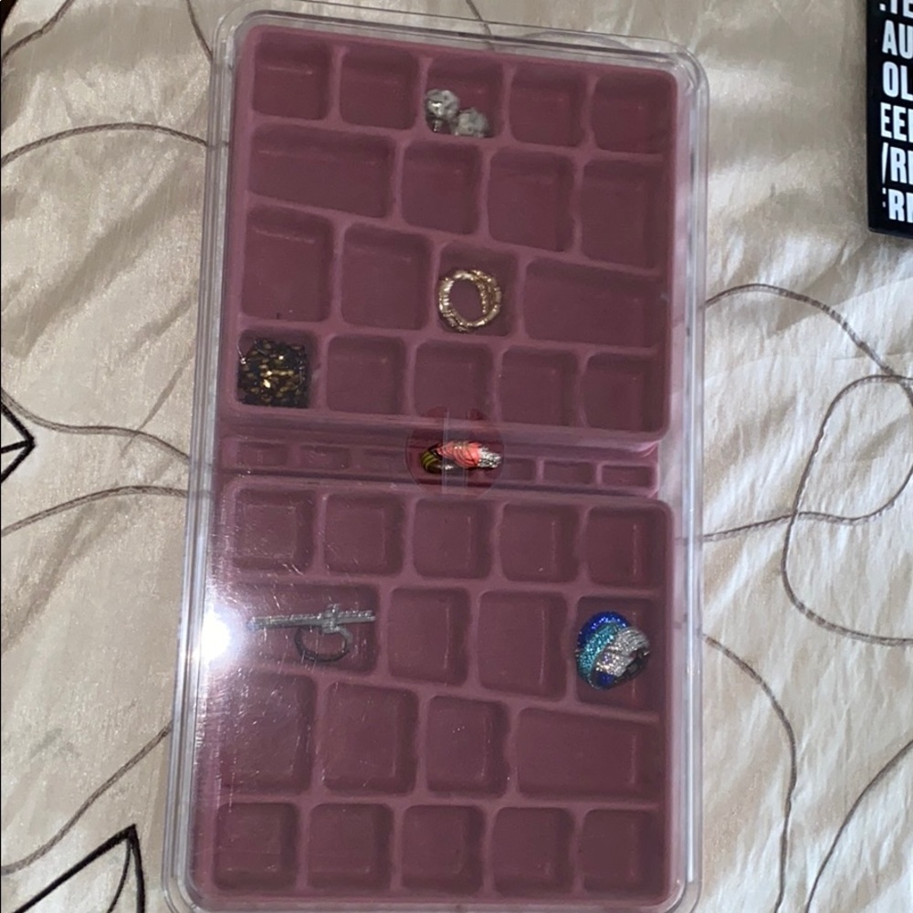 Jewelry organizer
